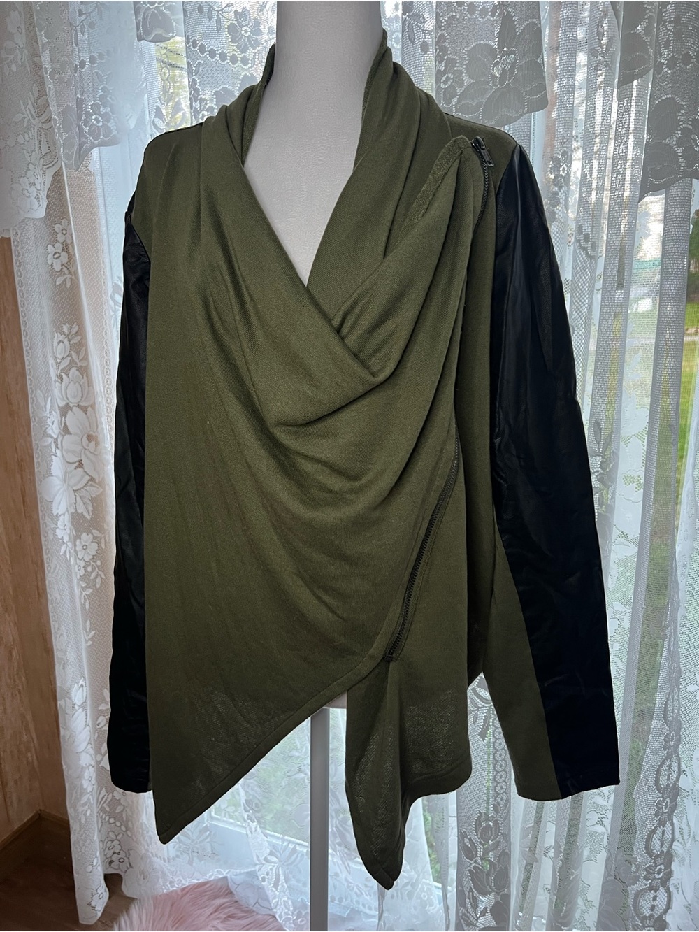 Kismet Black and Green Mixed-Material Jacket XL